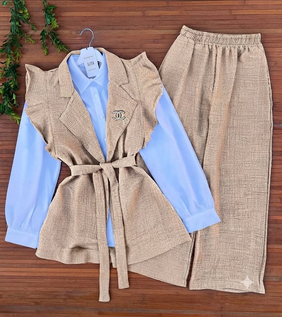 Gilet sans manches et pantalon